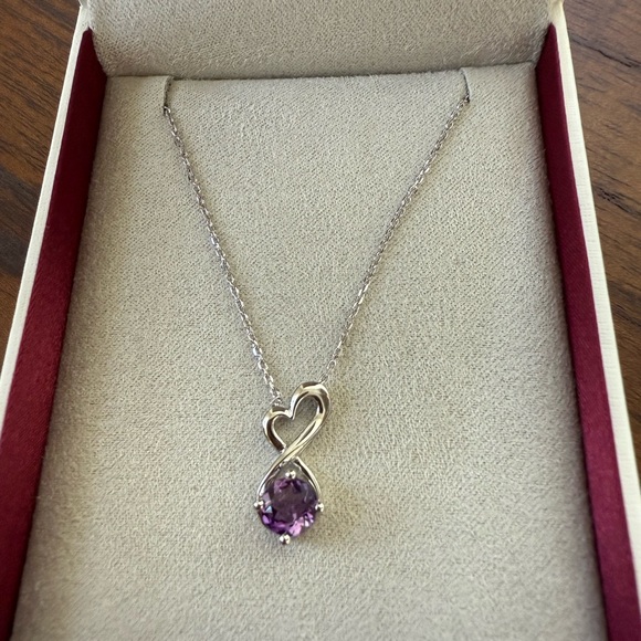 🆕 Amethyst and Heart Silver Necklace - Picture 2 of 7